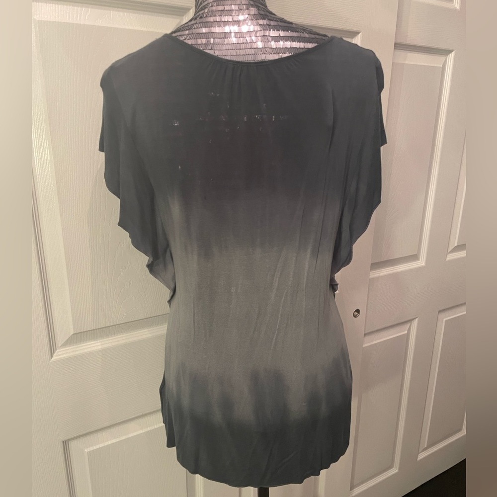One World Shirt - Picture 2 of 6